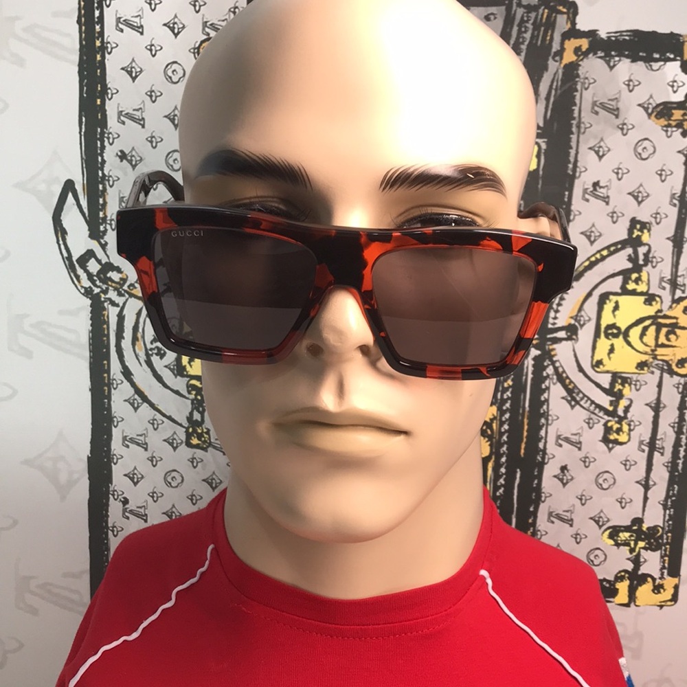 ✨ Brand New Gucci GG0962S 012 Sunglasses – Black with Grey Lenses ✨ - Picture 4 of 13